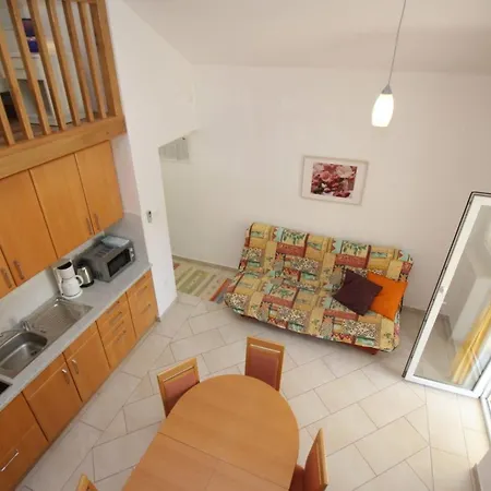 In By Interhome *